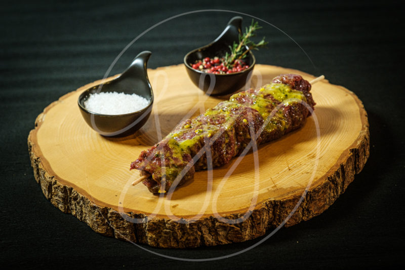 Brochette de boeuf à l'ail